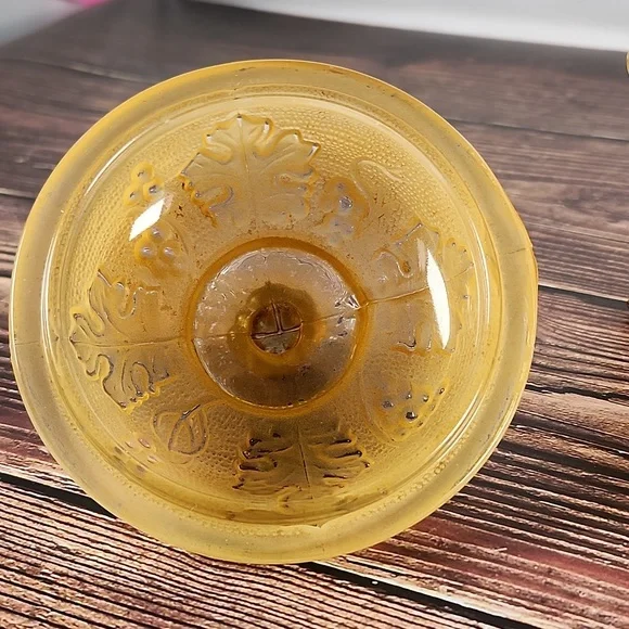 Vintage footed candy dish with lid - Picture 7 of 16